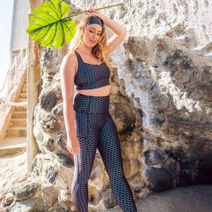 Crowned Athletics Mermaid Dragon Leggings Medium